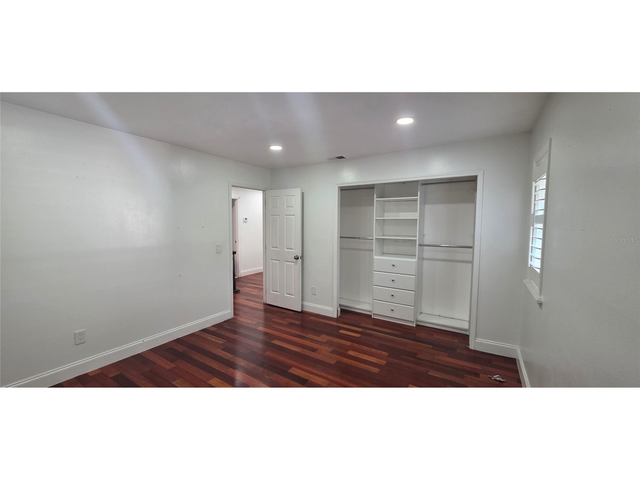 8273 Wilson Terrace Orlando FL 32819 O6376574 image49