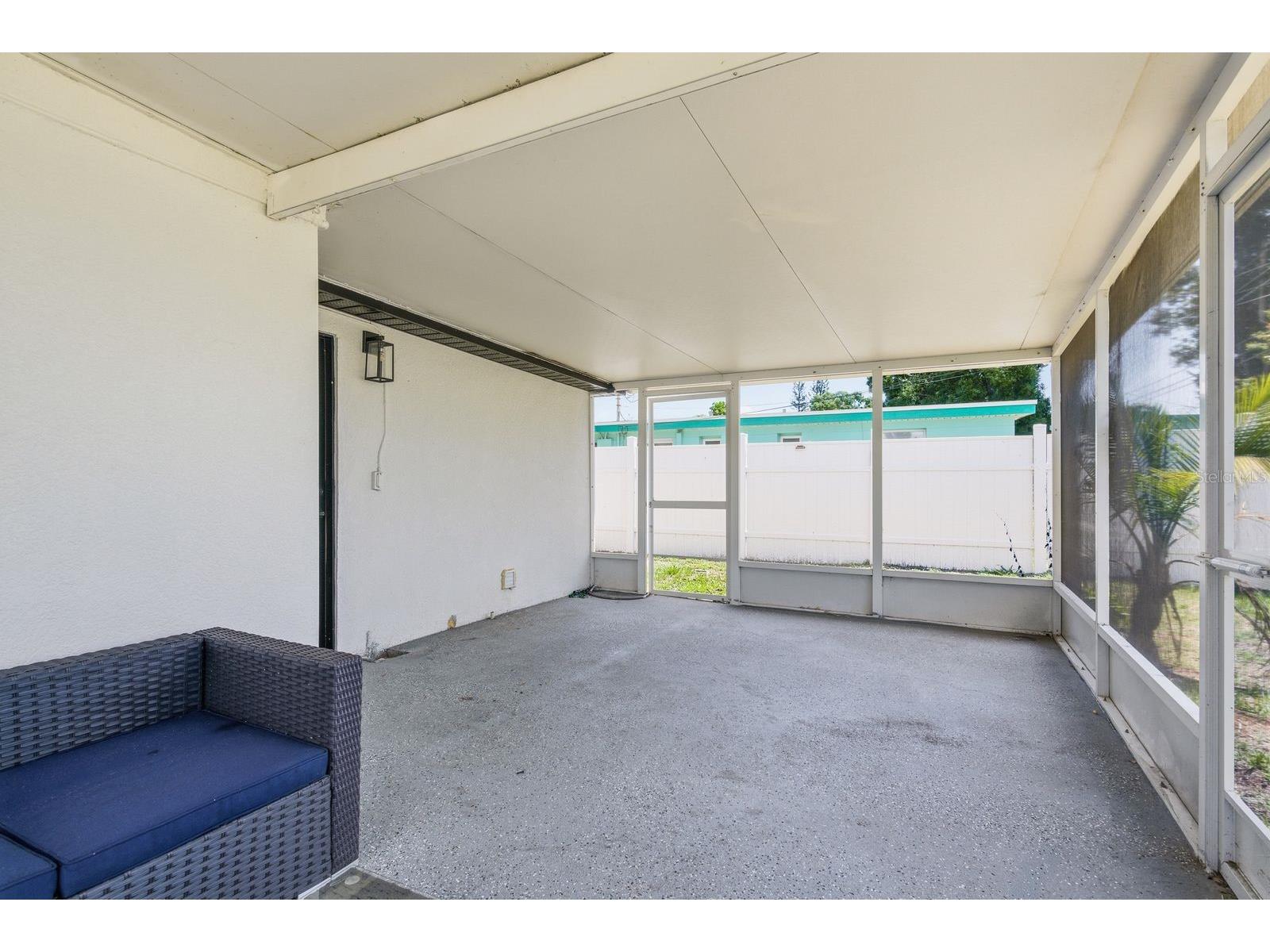 8274 Rose Terrace Seminole FL 33777 TB8512279 image23