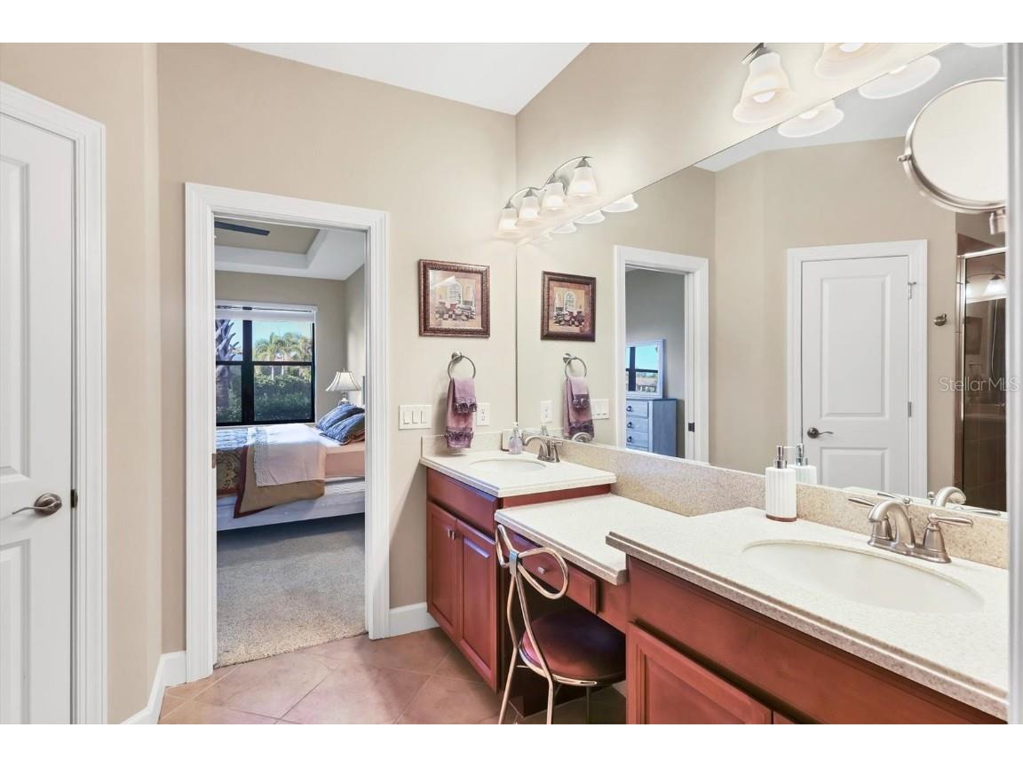 8275 Varenna Drive Sarasota FL 34231 A4672486 image23