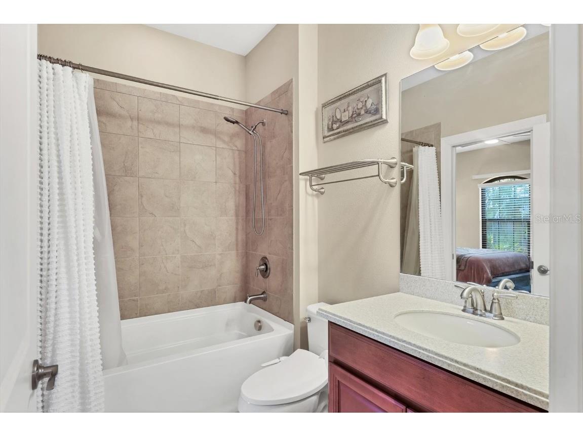 8275 Varenna Drive Sarasota FL 34231 A4672486 image26