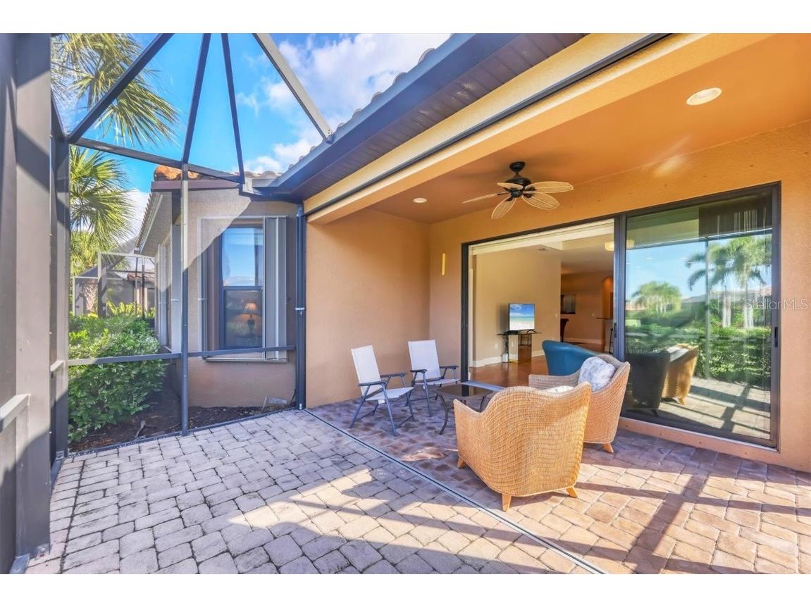 8275 Varenna Drive Sarasota FL 34231 A4672486 image30