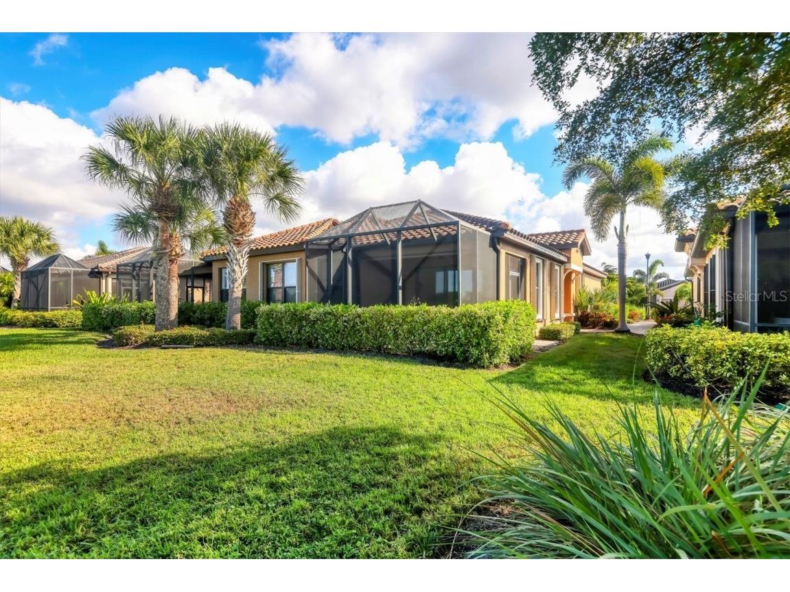 8275 Varenna Drive Sarasota FL 34231 A4672486 image33