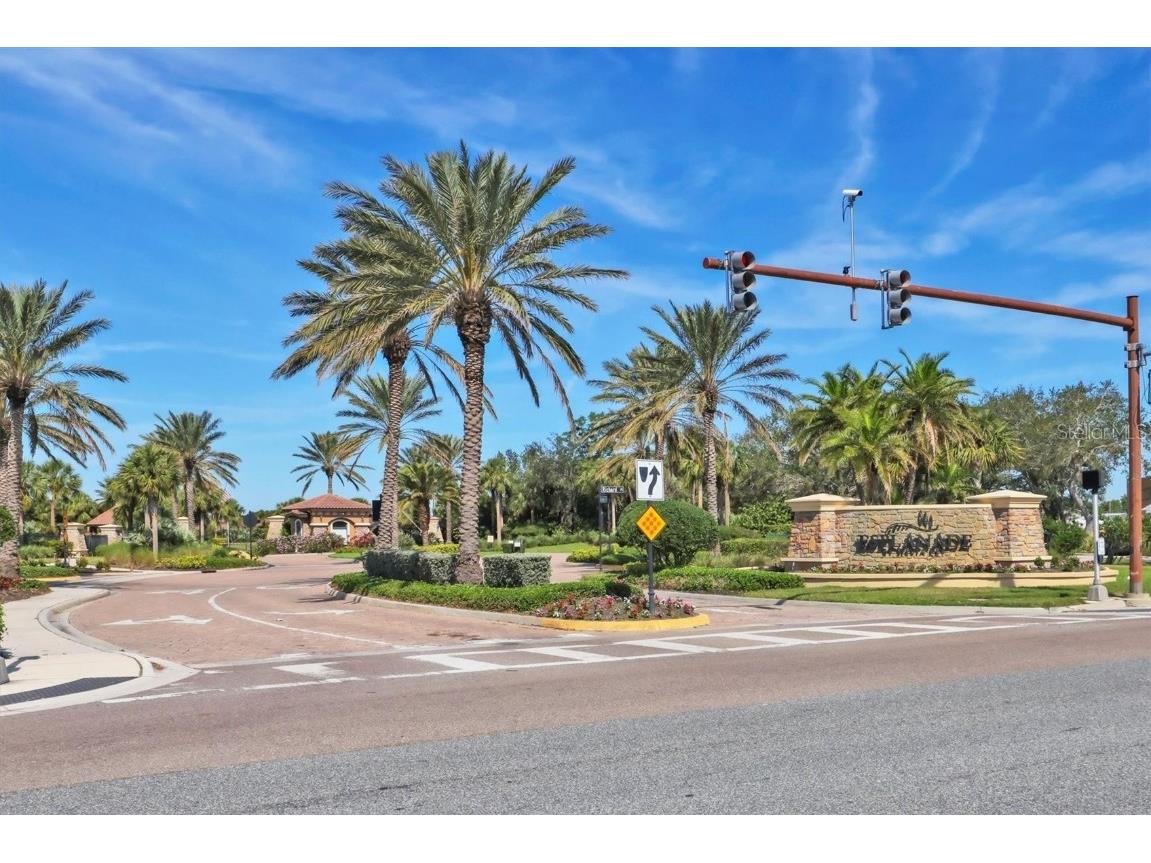 8275 Varenna Drive Sarasota FL 34231 A4672486 image34