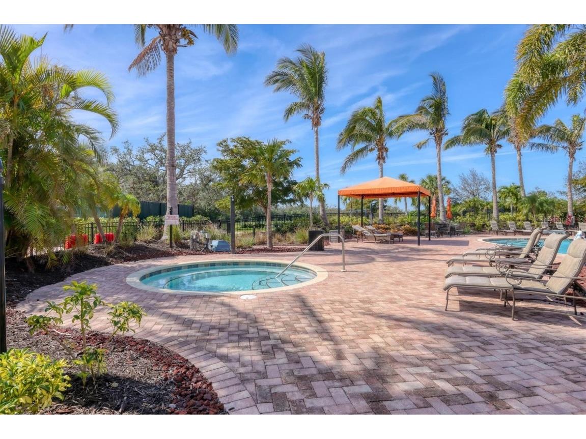 8275 Varenna Drive Sarasota FL 34231 A4672486 image45