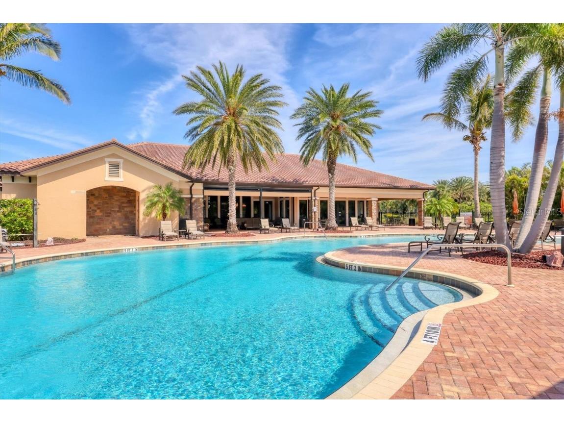 8275 Varenna Drive Sarasota FL 34231 A4672486 image48