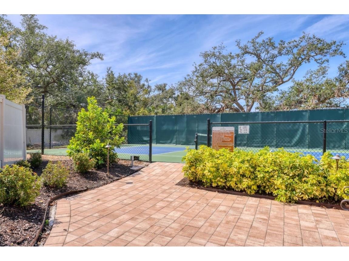 8275 Varenna Drive Sarasota FL 34231 A4672486 image56