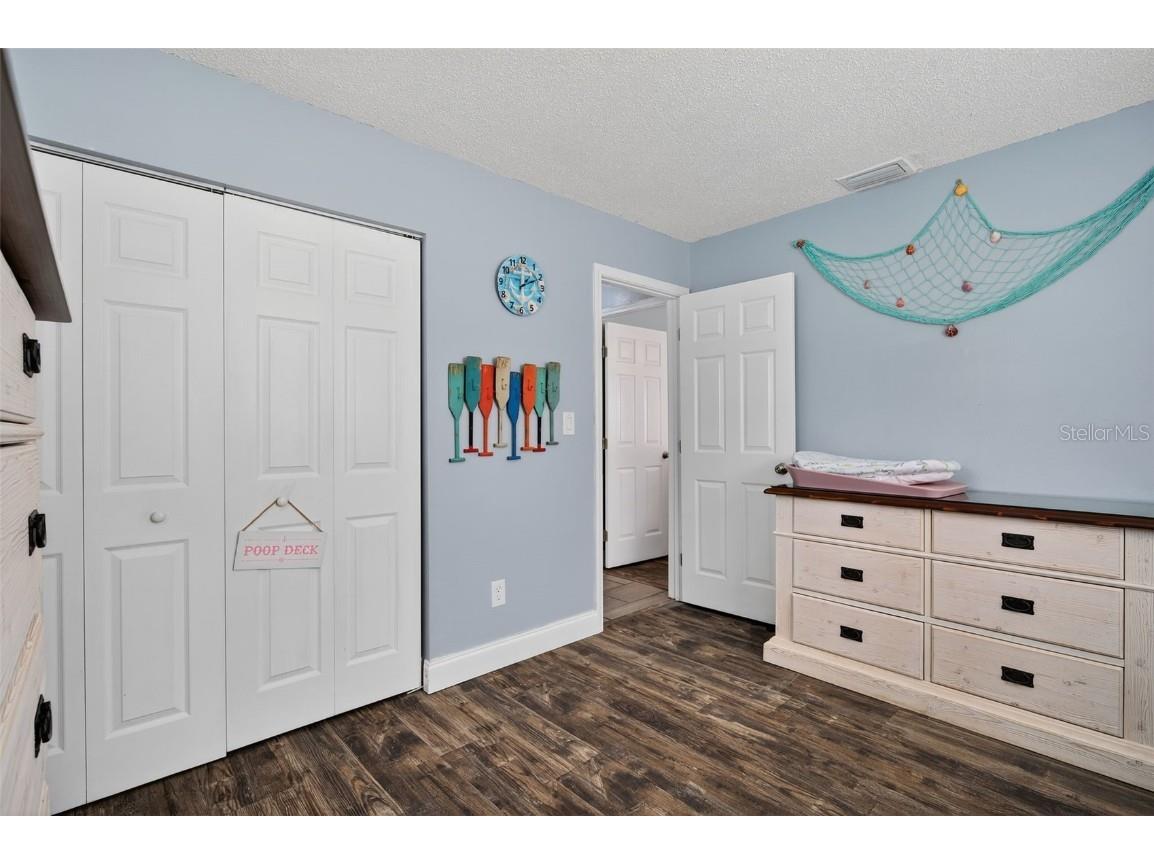 8276 91st Street Seminole FL 33777 TB8429471 image18