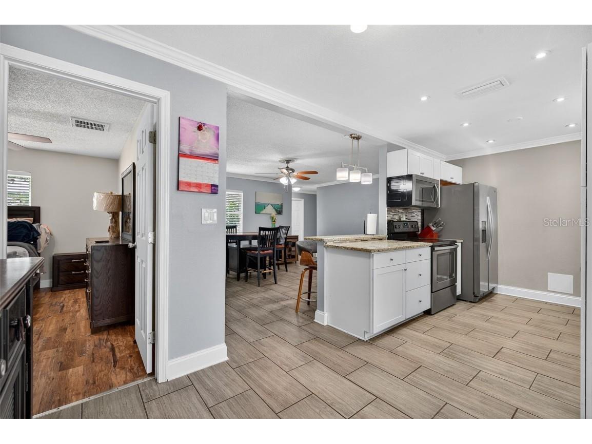 8276 91st Street Seminole FL 33777 TB8429471 image22