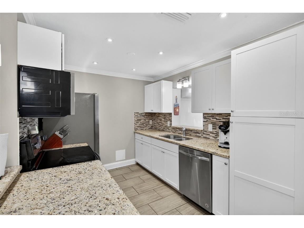 8276 91st Street Seminole FL 33777 TB8429471 image23