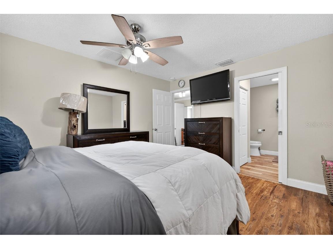 8276 91st Street Seminole FL 33777 TB8429471 image37