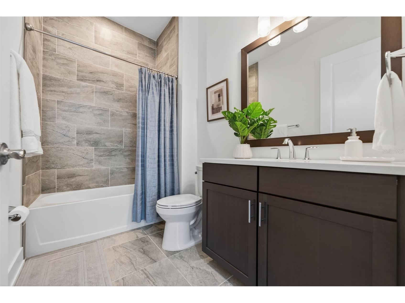 8276 Redonda Loop Lakewood Ranch FL 34202 A4679617 image61