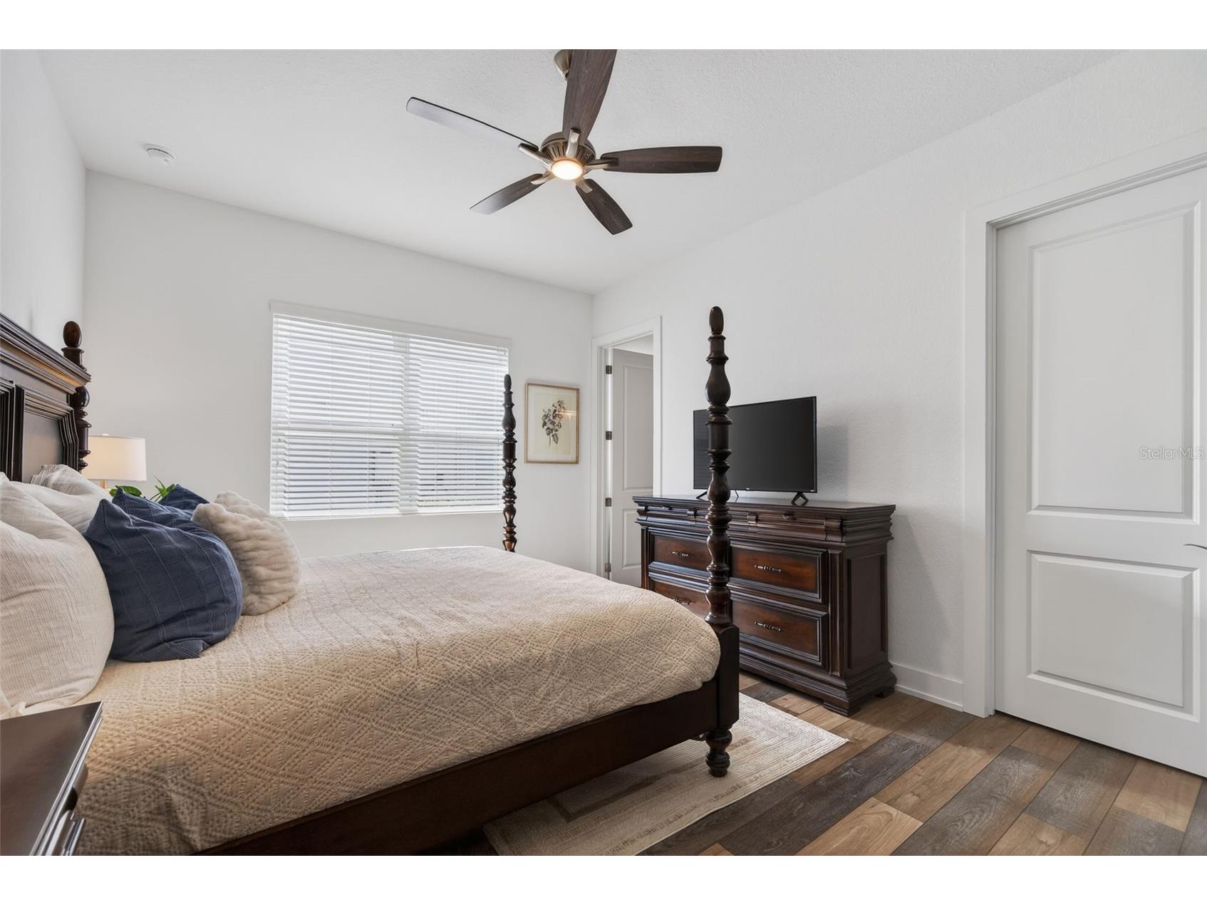 8276 Redonda Loop Lakewood Ranch FL 34202 A4679617 image63