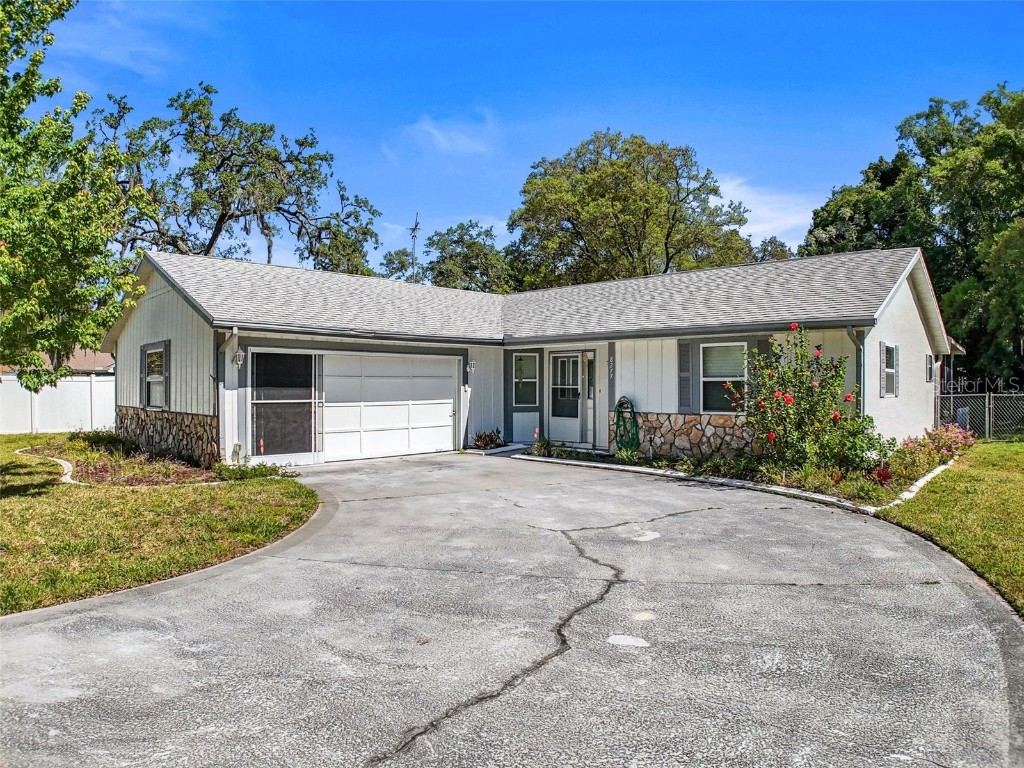 8277 Philadelphia Avenue Spring Hill FL 34608 W7863921 image1