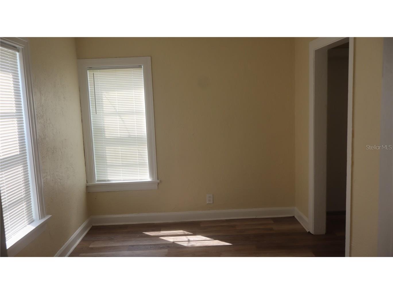 828 16th Avenue S Saint Petersburg FL 33701 TB8449746 image3