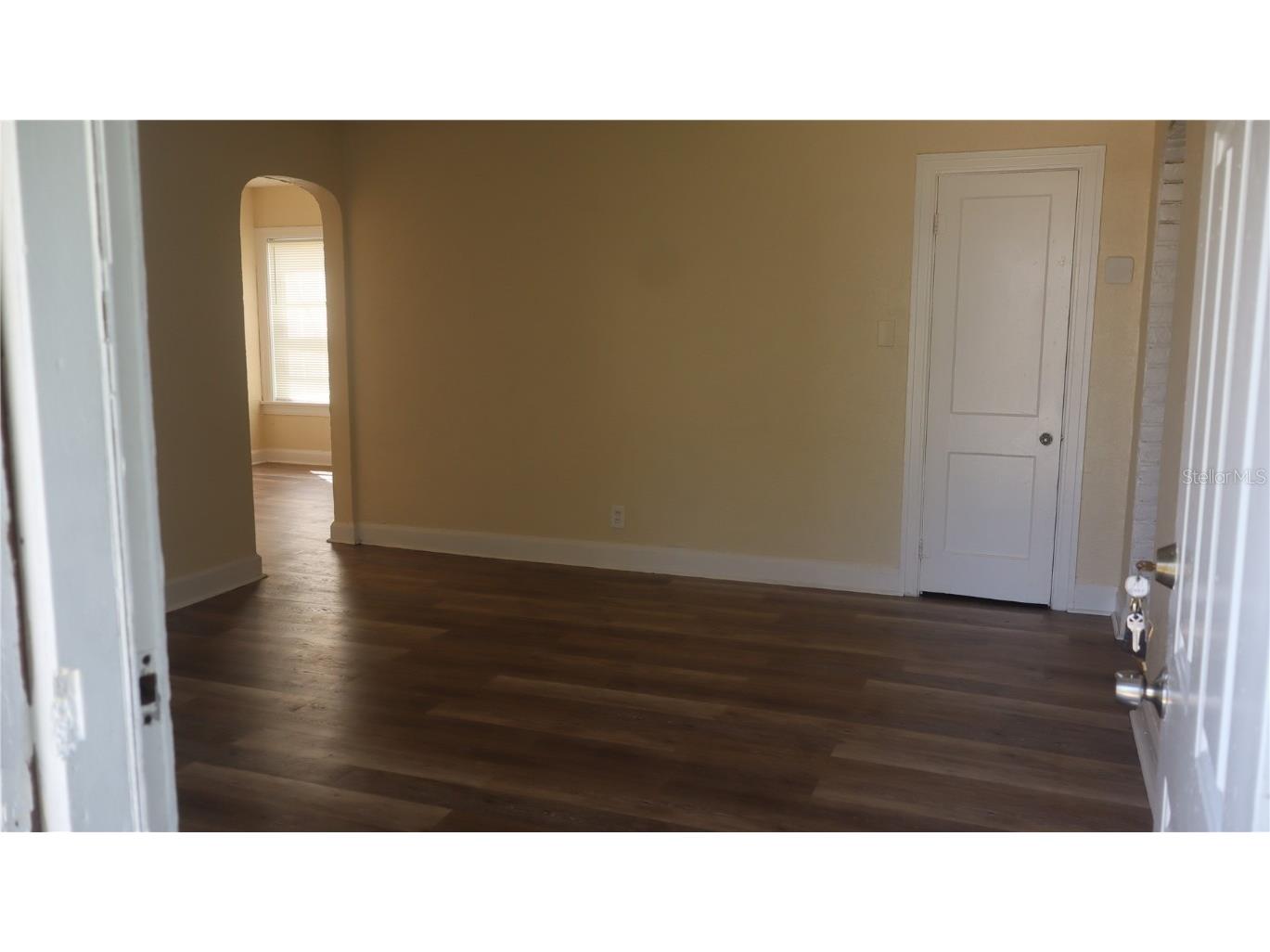 828 16th Avenue S Saint Petersburg FL 33701 TB8449746 image5