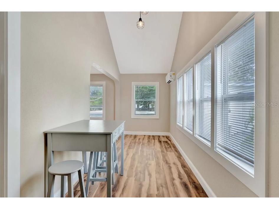 828 22nd Avenue N #1/2 Saint Petersburg FL 33704 TB8506236 image3
