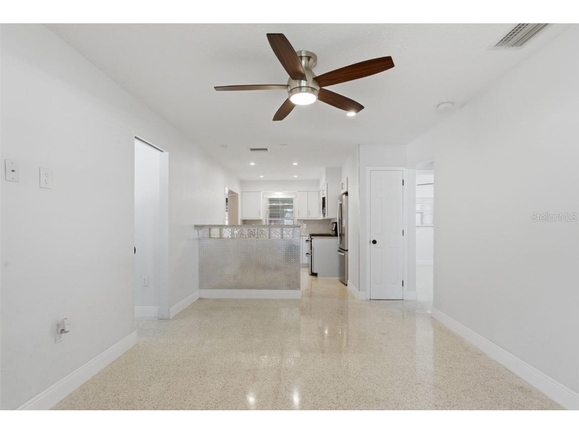 828 89th Avenue N Saint Petersburg FL 33702 TB8456204 image10