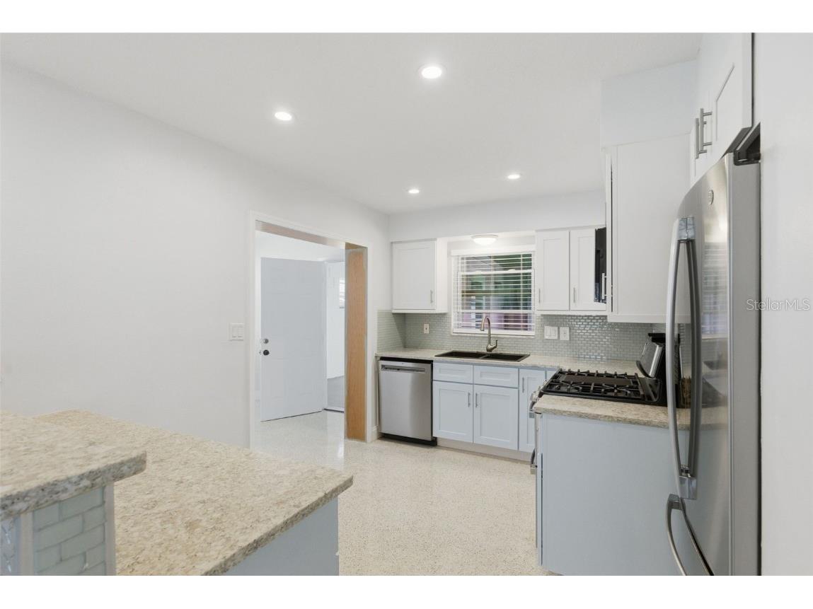828 89th Avenue N Saint Petersburg FL 33702 TB8456204 image11