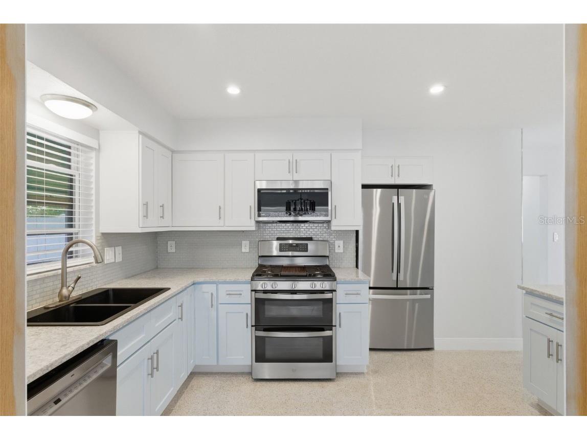 828 89th Avenue N Saint Petersburg FL 33702 TB8456204 image13