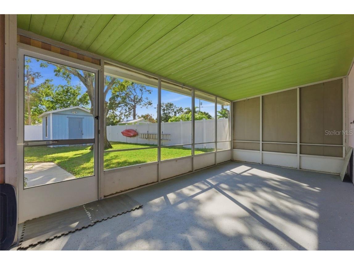 828 89th Avenue N Saint Petersburg FL 33702 TB8456204 image34
