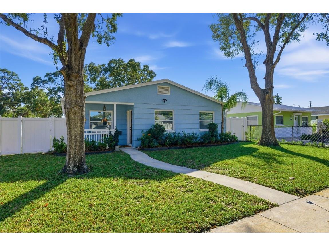 828 89th Avenue N Saint Petersburg FL 33702 TB8456204 image4