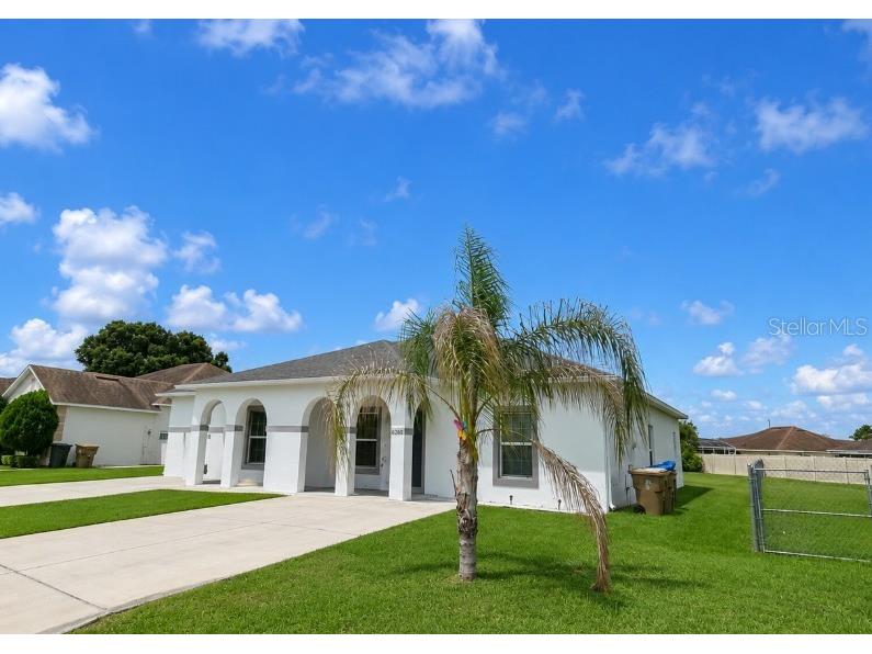 828 Abbeville Court Kissimmee FL 34759 P4938953 image2