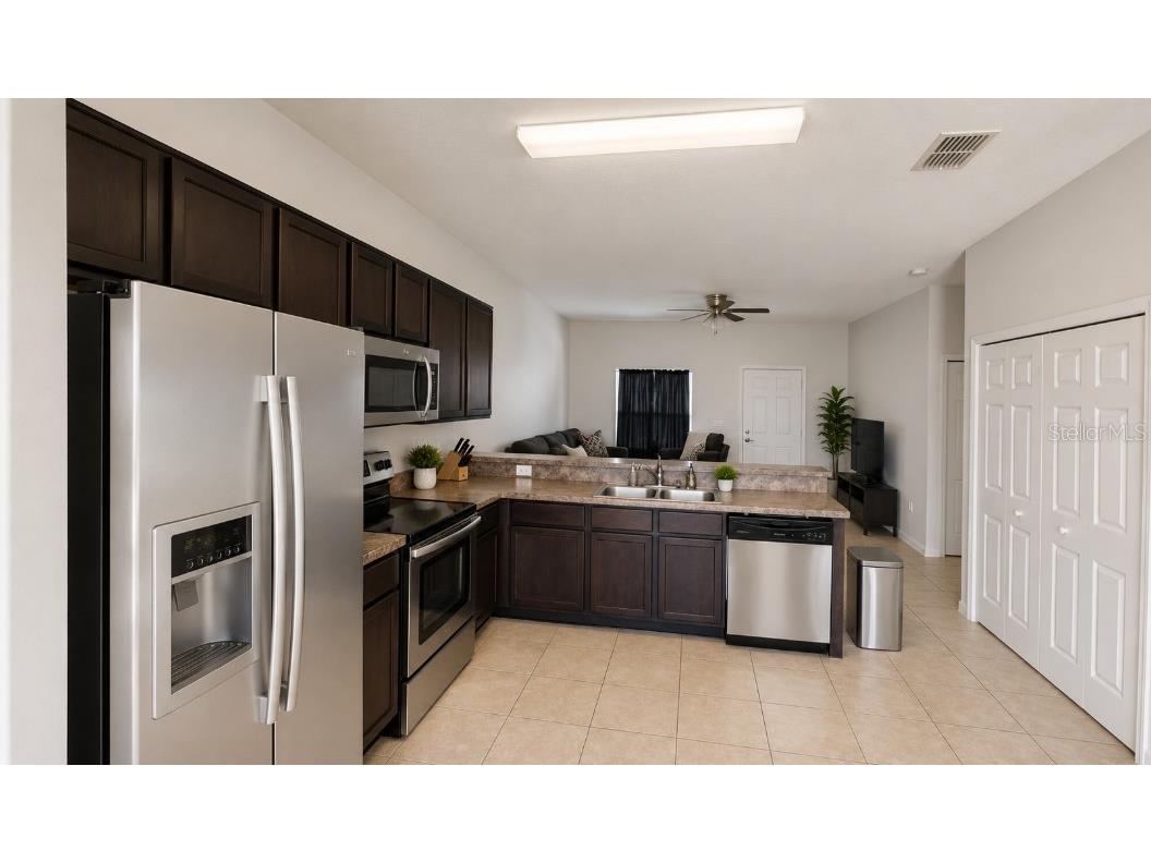 828 Abbeville Court Kissimmee FL 34759 P4938953 image6
