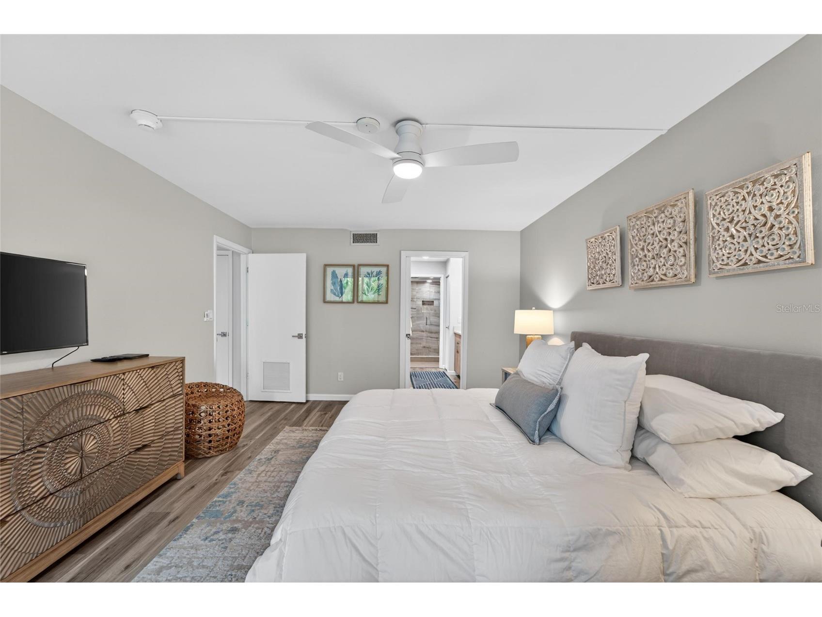 828 Bayport Way Longboat Key FL 34228 A4689635 image27