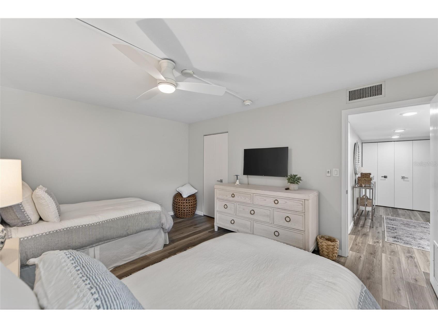 828 Bayport Way Longboat Key FL 34228 A4689635 image36