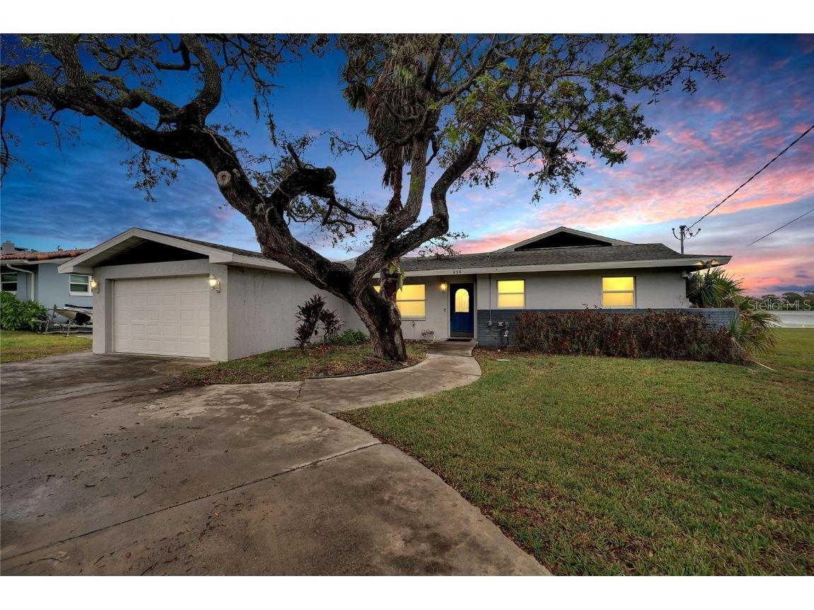 828 Bayshore Drive Tarpon Springs FL 34689 TB8373275 image1