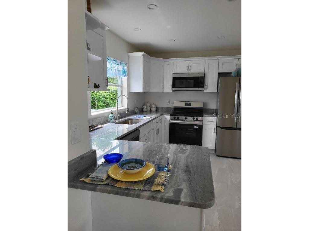 828 Blue Heron Boulevard Ruskin FL 33570 TB8436591 image10