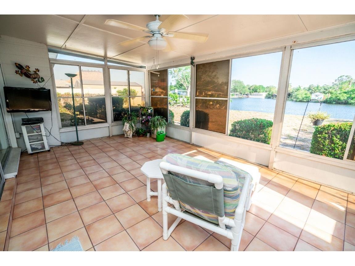 828 Blue Heron Boulevard Ruskin FL 33570 TB8436591 image28