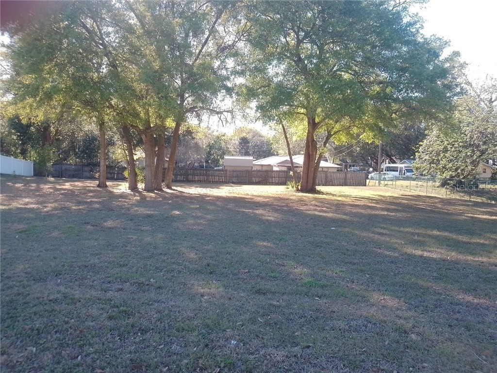 828 Butch Cassidy Lane Eustis FL 32726 - LAKE NETTIE G5066372 image1