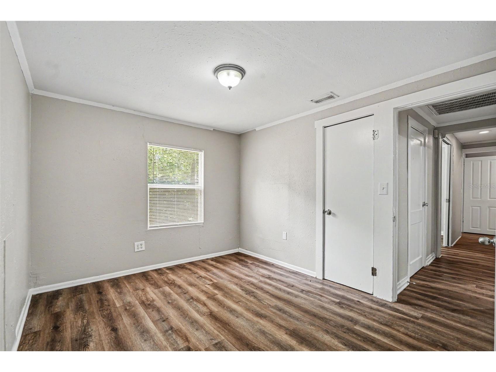 828 E 145th Avenue Tampa FL 33613 O6409491 image10