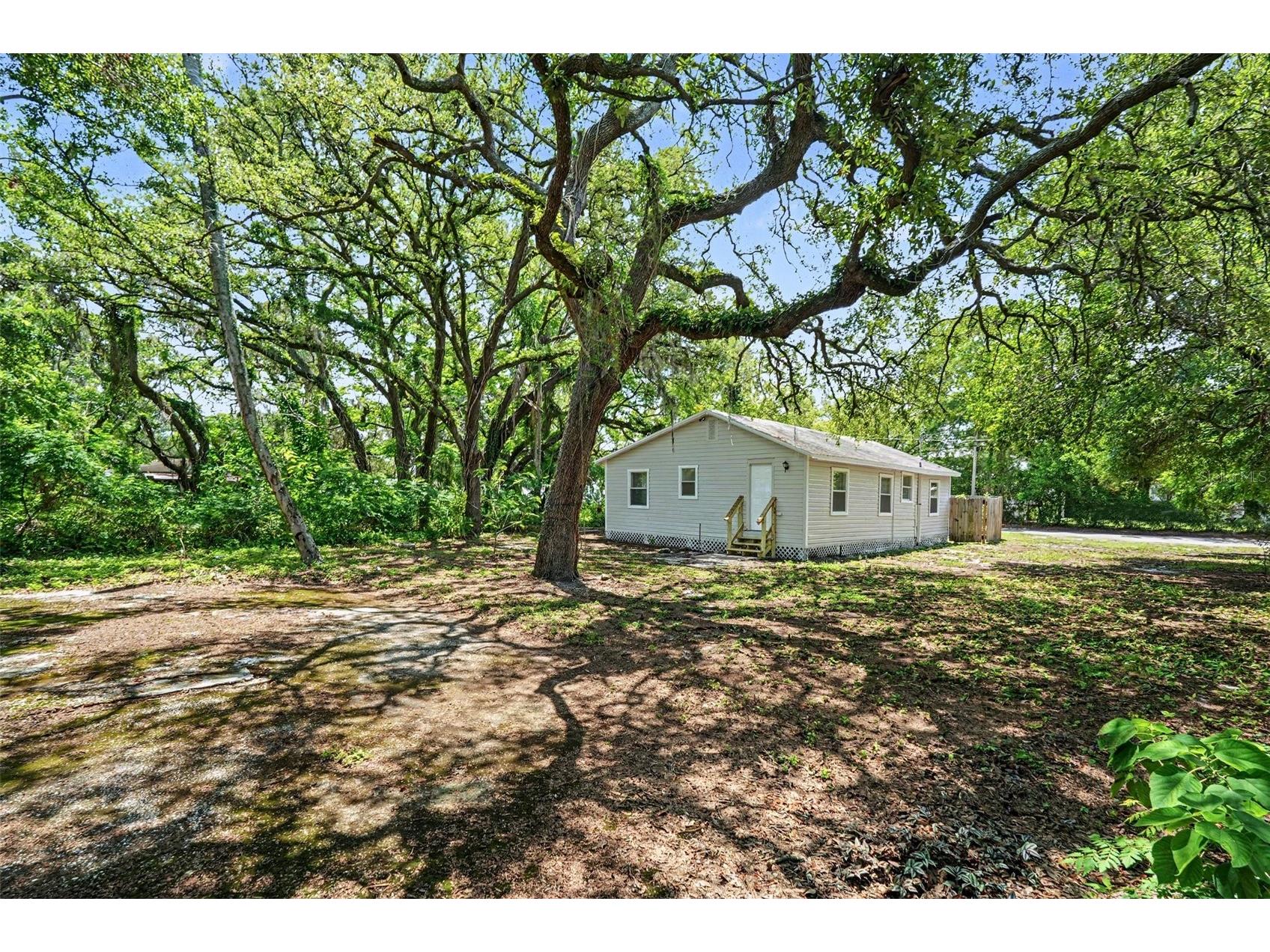 828 E 145th Avenue Tampa FL 33613 O6409491 image15