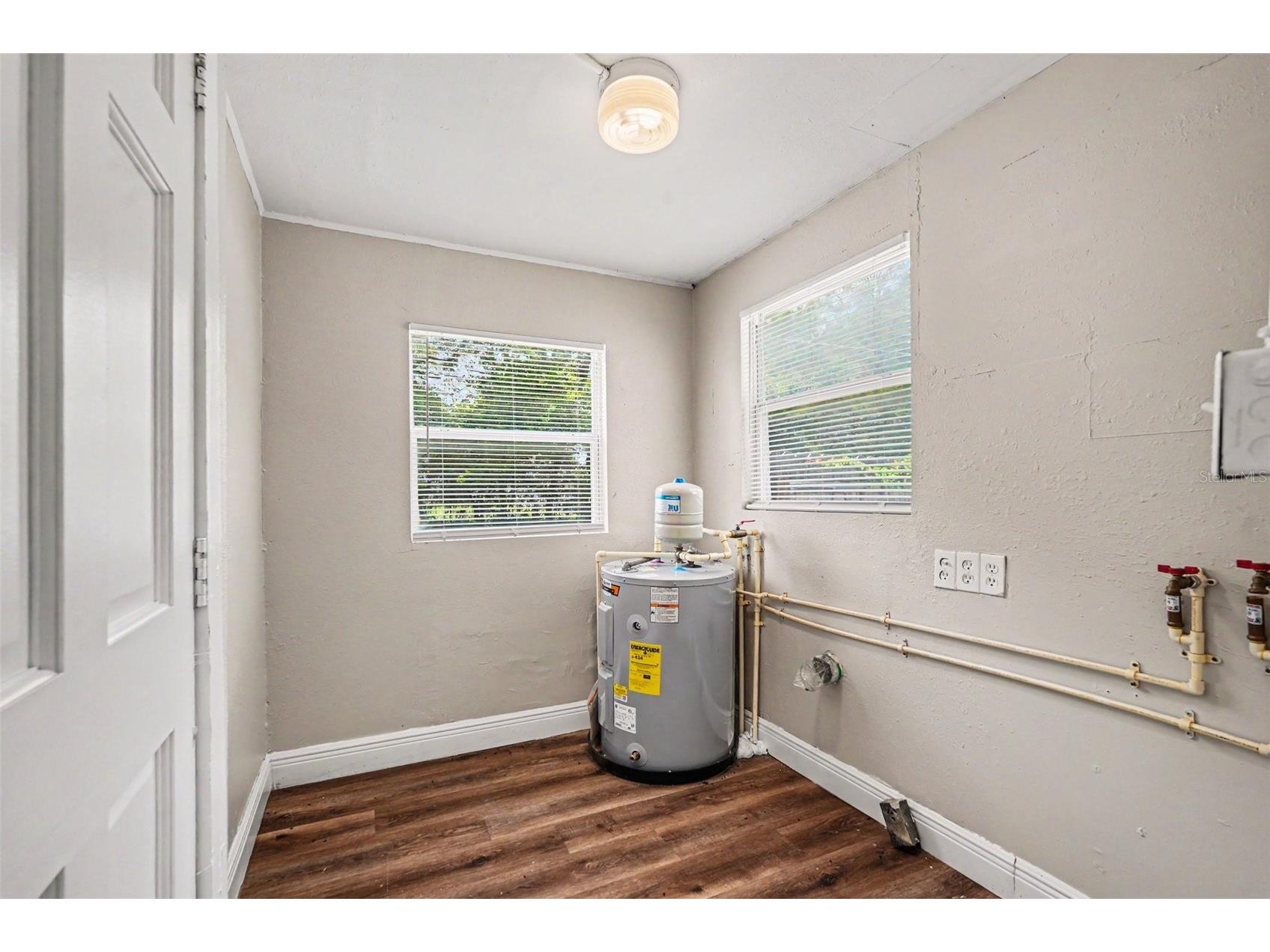 828 E 145th Avenue Tampa FL 33613 O6409491 image8