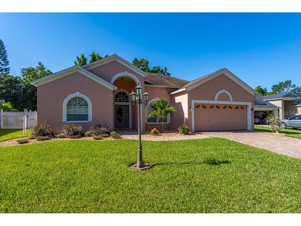 828 Innergary Place Valrico FL 33594 TB8428319 image1