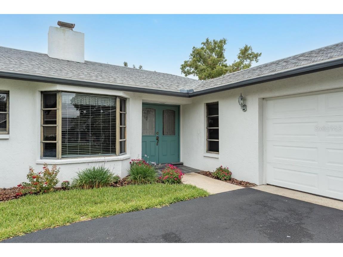 828 Lakeside Terrace Palm Harbor FL 34683 TB8412903 image2