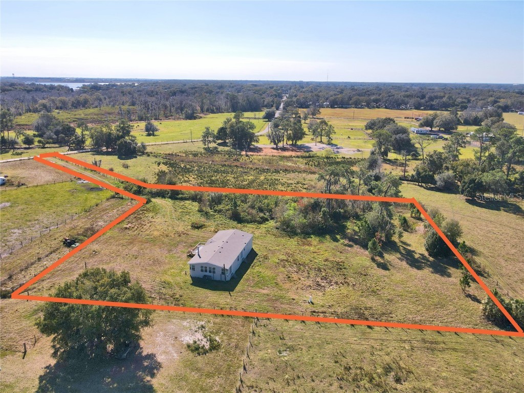 828 Pine Avenue Polk City FL 33868 P4919052 image1