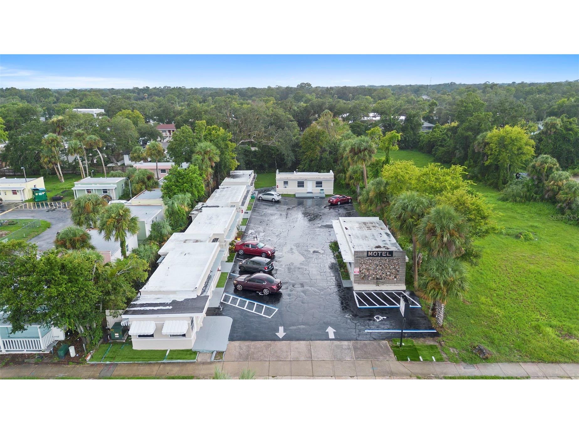 828 Ridgewood Avenue Daytona Beach FL 32117 O6338499 image1