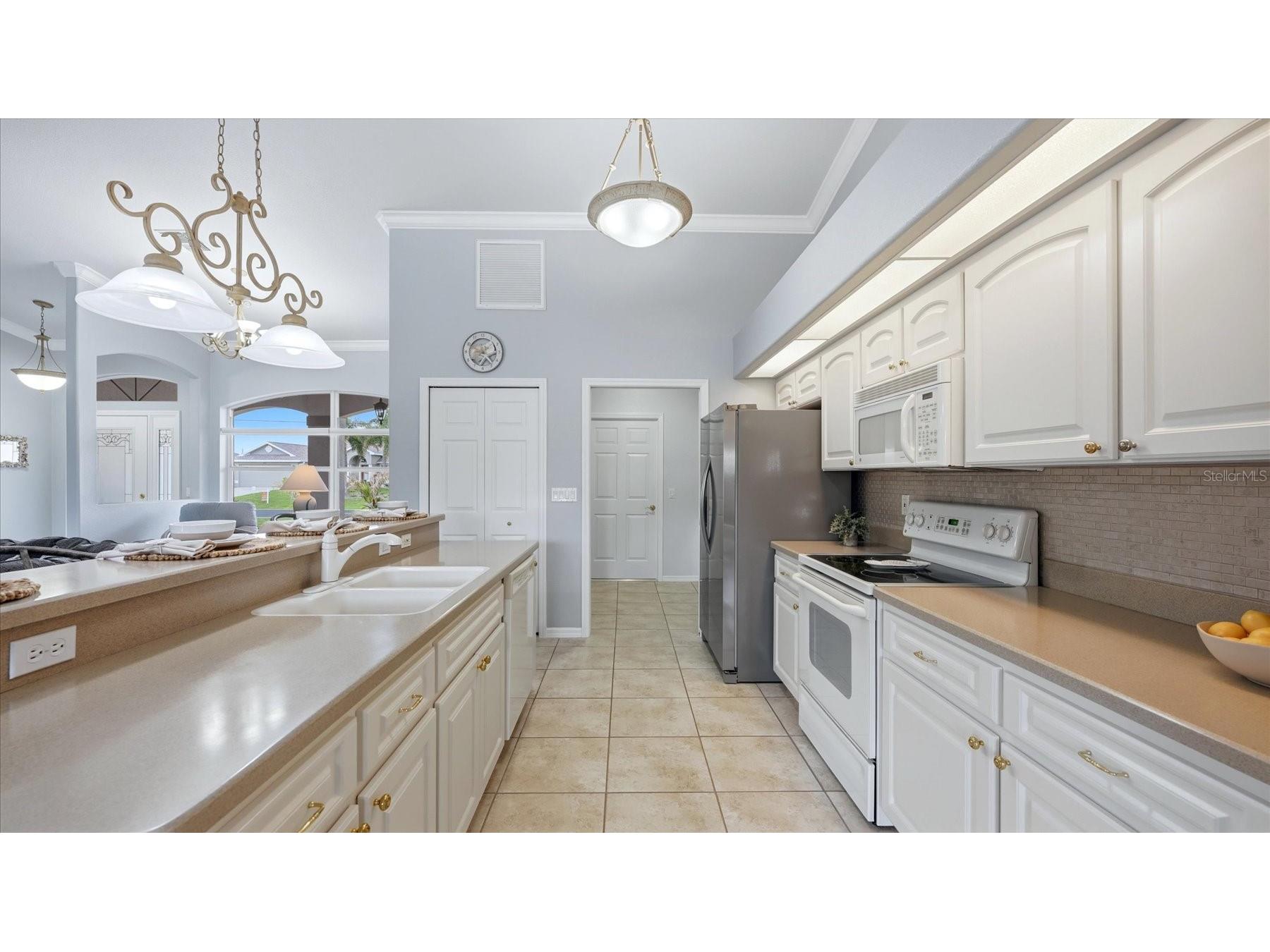 828 Rotonda Circle Rotonda West FL 33947 D6146943 image13