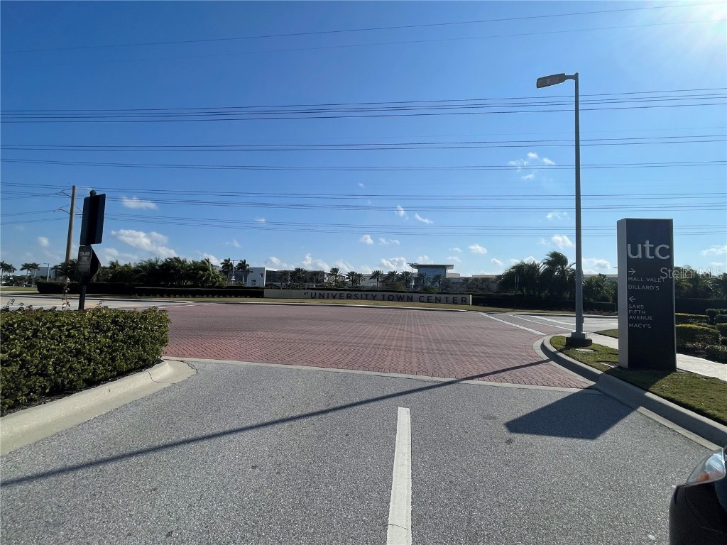 828 S Tuttle Avenue #B Sarasota FL 34237 A4671898 image48