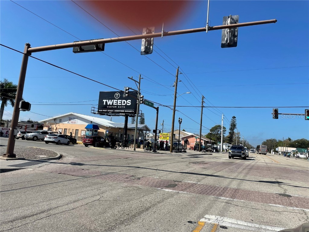 828 S Tuttle Avenue #B Sarasota FL 34237 A4671898 image51