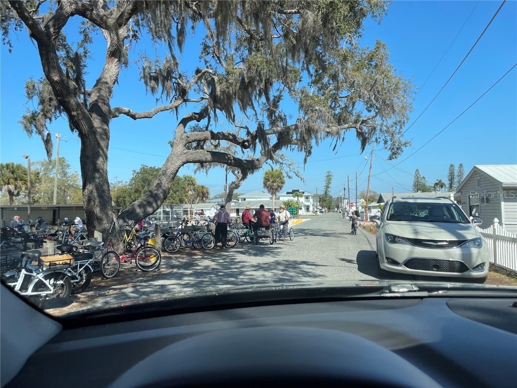 828 S Tuttle Avenue #B Sarasota FL 34237 A4671898 image54