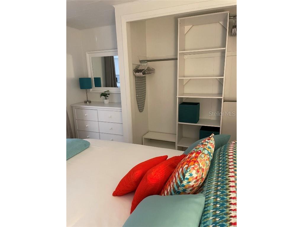 828 S Tuttle Avenue #B Sarasota FL 34237 A4671898 image8