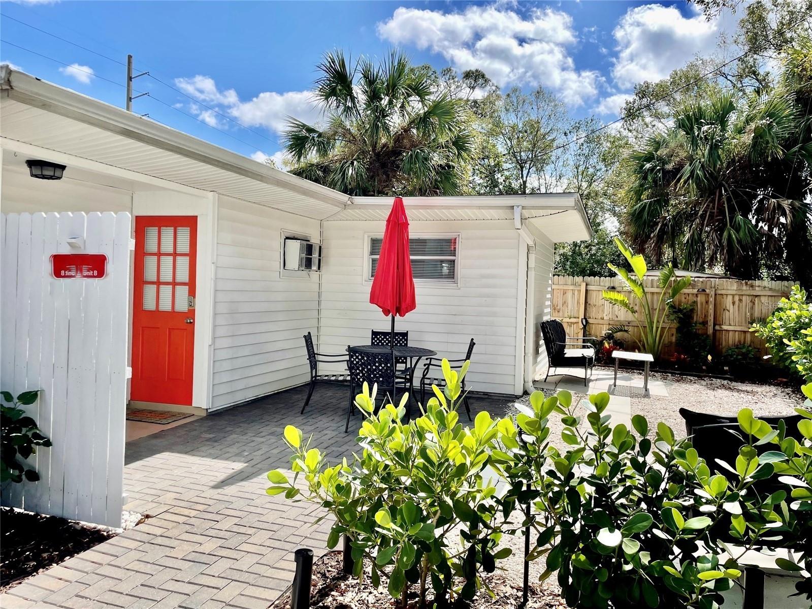 828 S Tuttle Avenue #B Sarasota FL 34237 A4689379 image1