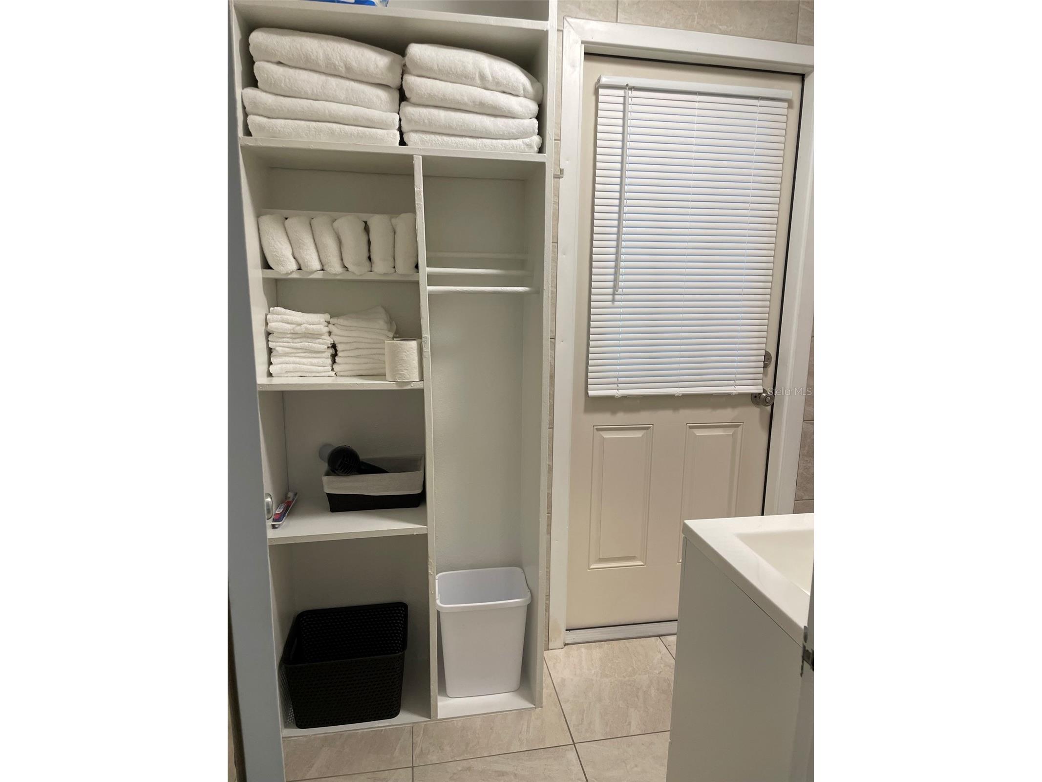 828 S Tuttle Avenue #B Sarasota FL 34237 A4689379 image10