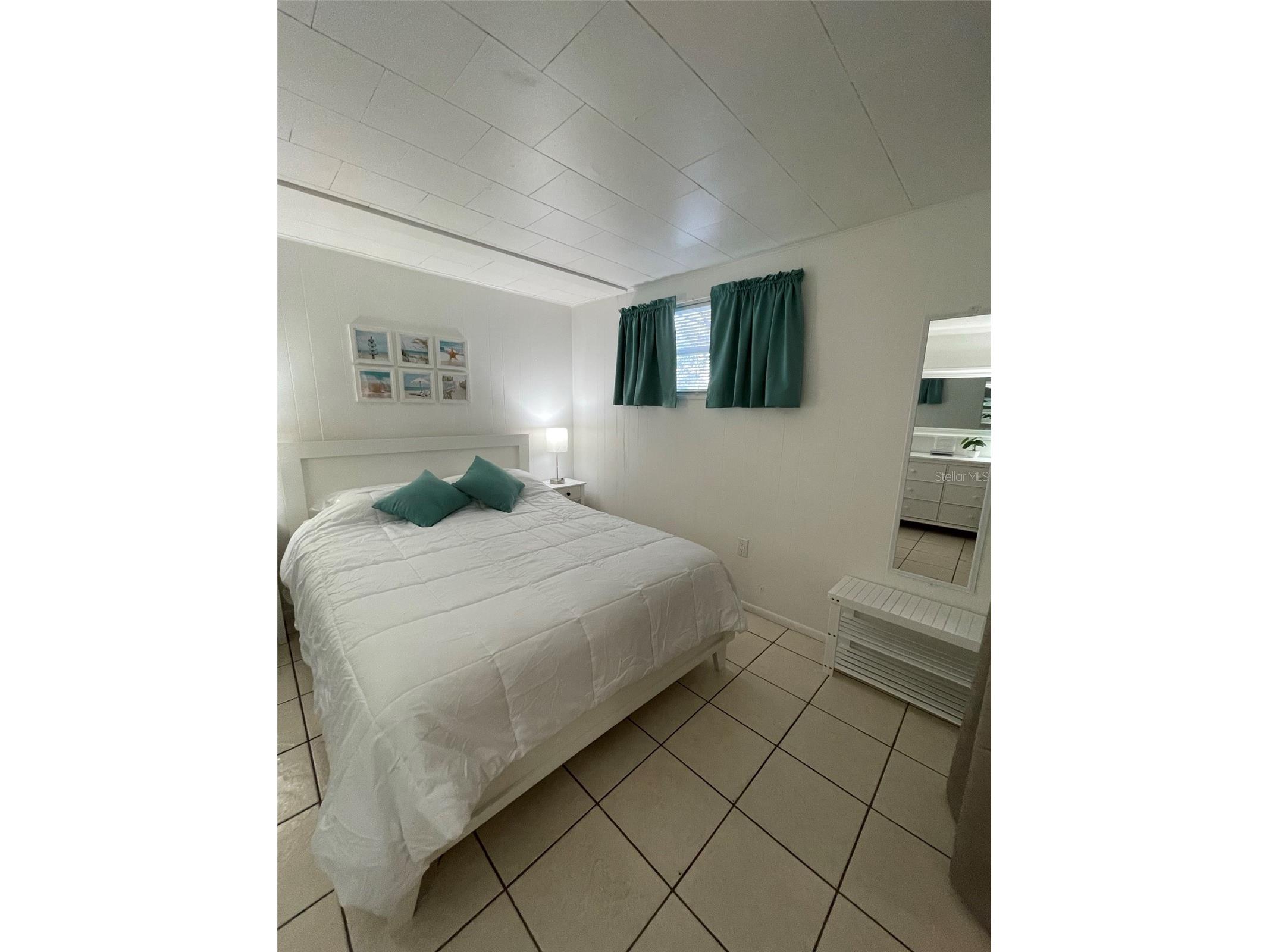 828 S Tuttle Avenue #B Sarasota FL 34237 A4689379 image9