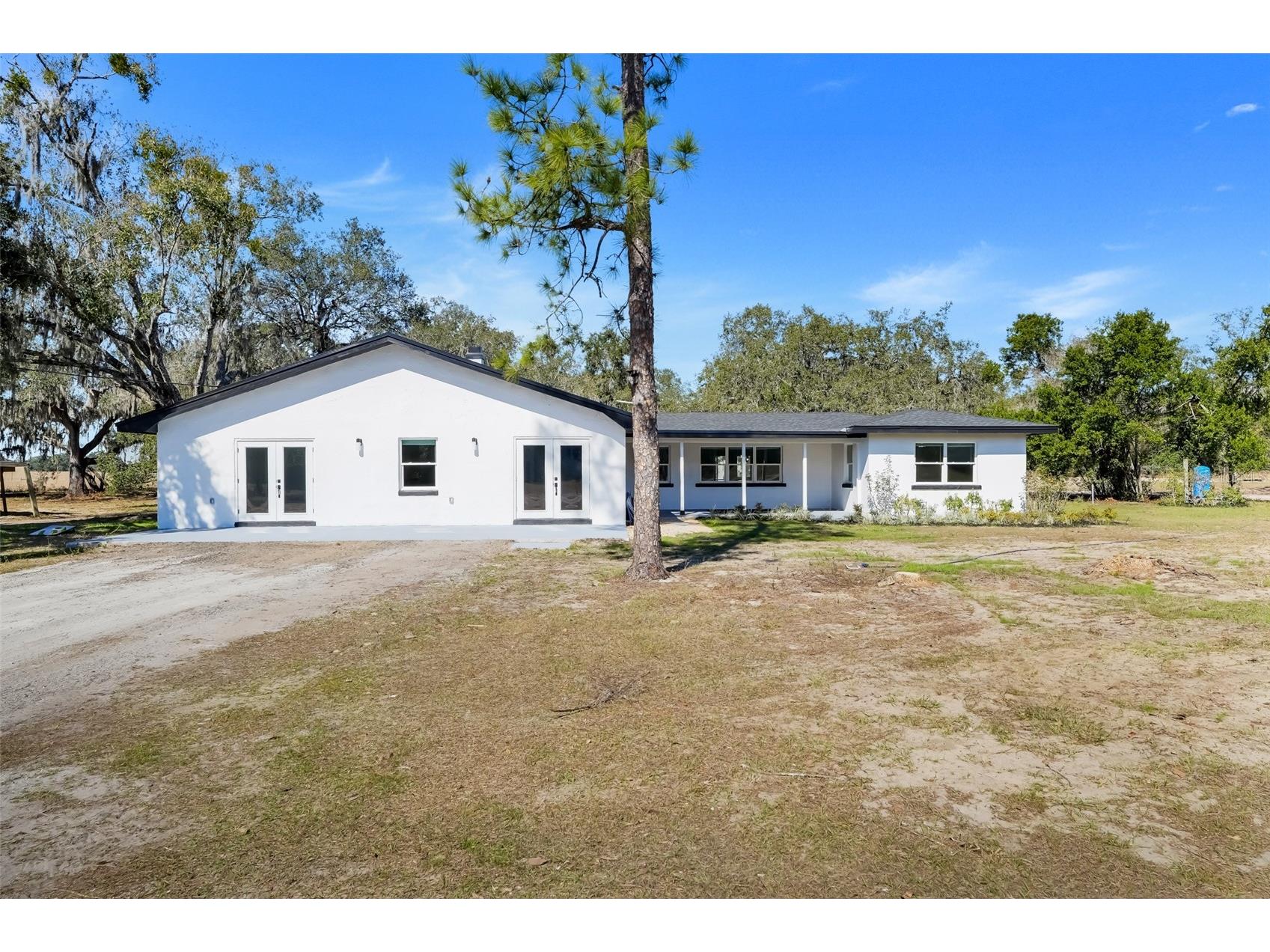 828 Saint Anne Shrine Road Lake Wales FL 33898 TB8468966 image1