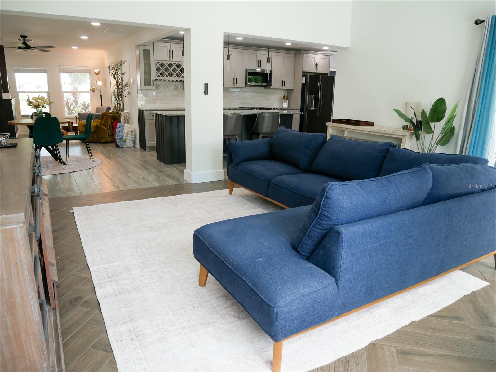 8280 32nd Avenue N Saint Petersburg FL 33710 TB8527852 image16